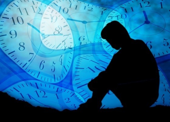 学生の8割が「多忙」　社会人超える