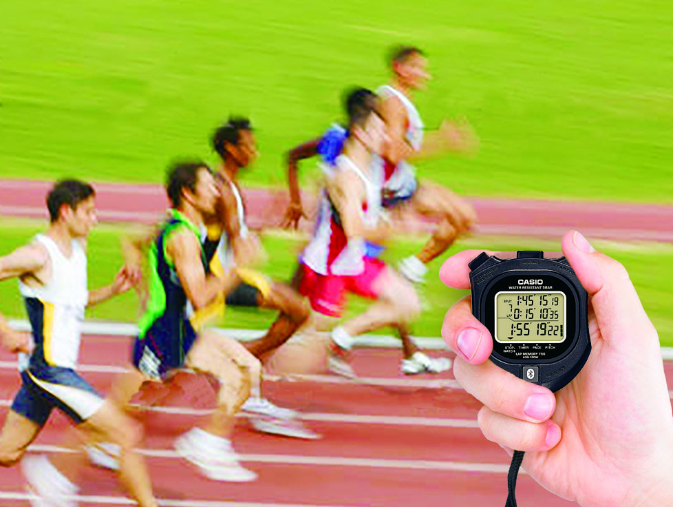 計測データをiPhoneに送信　個別で管理できるカシオのストップウォッチ