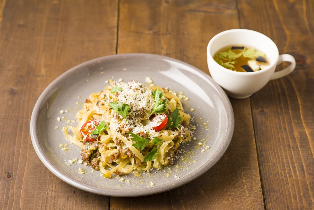 ルーミートラグー・ビアンコ タリアテッレ