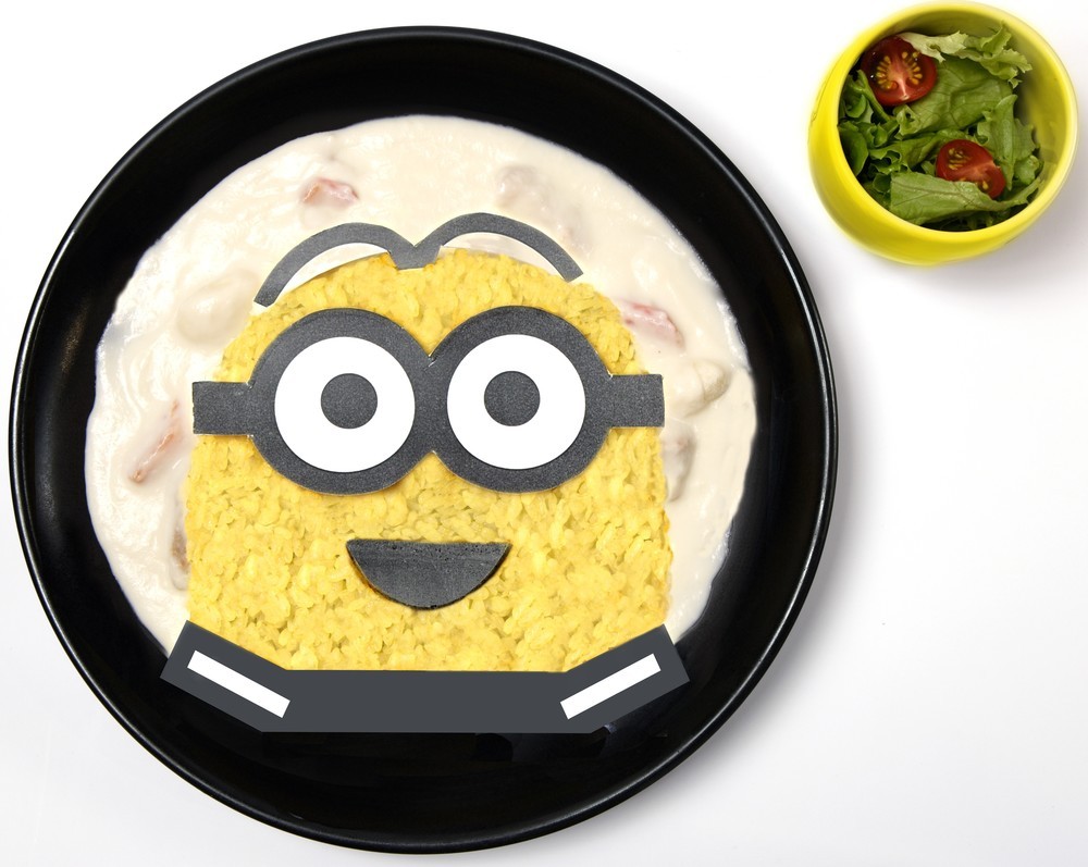 「ミニオン大脱走カレー」(C)Universal Studios.