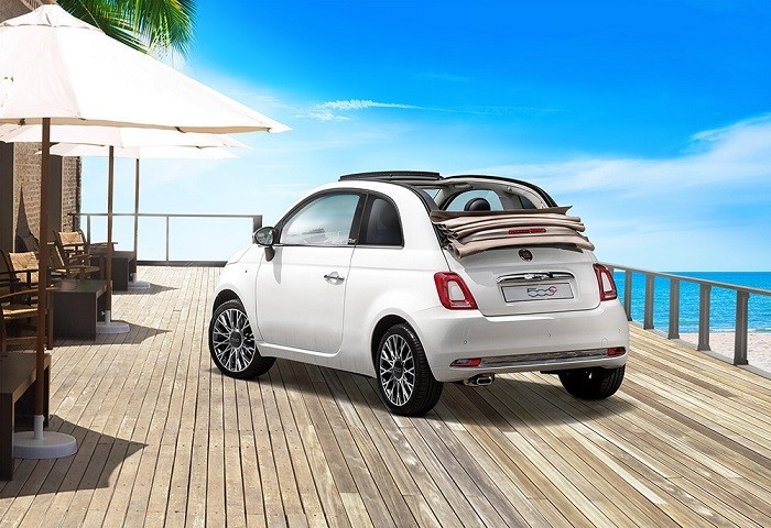 おしゃれなアイボリーのソフトトップでドライブを楽しく！「Fiat 500C Ivory Top」60台限定