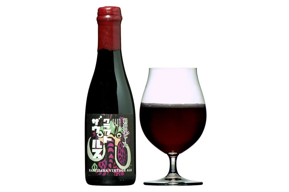 赤みを帯びたビール