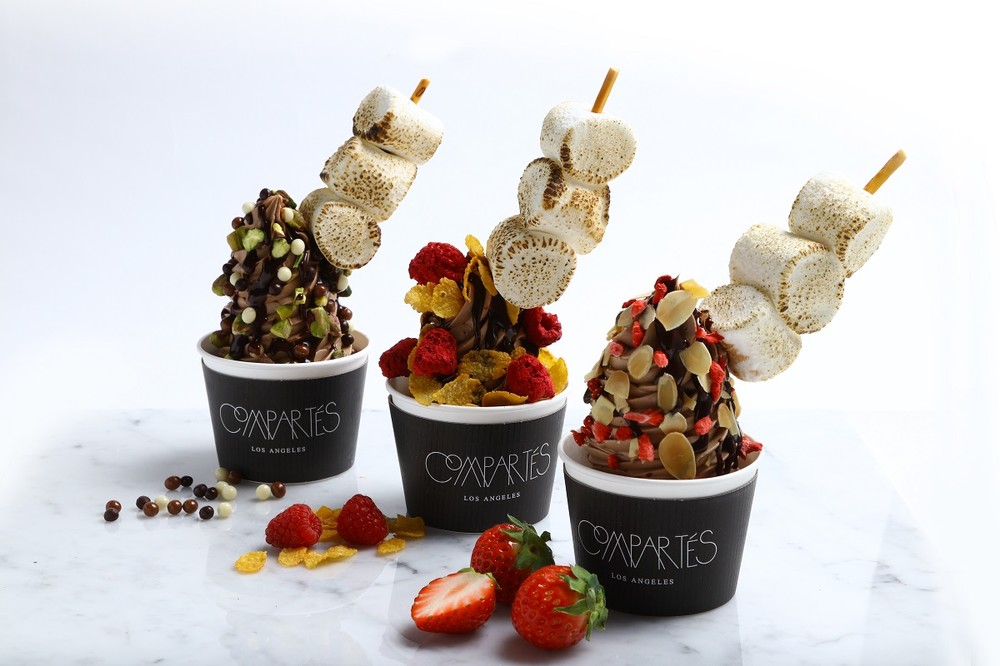 巨大焼きマシュマロど～ん！　ハリウッドセレブご用達「COMPATES」に迫力スイーツ