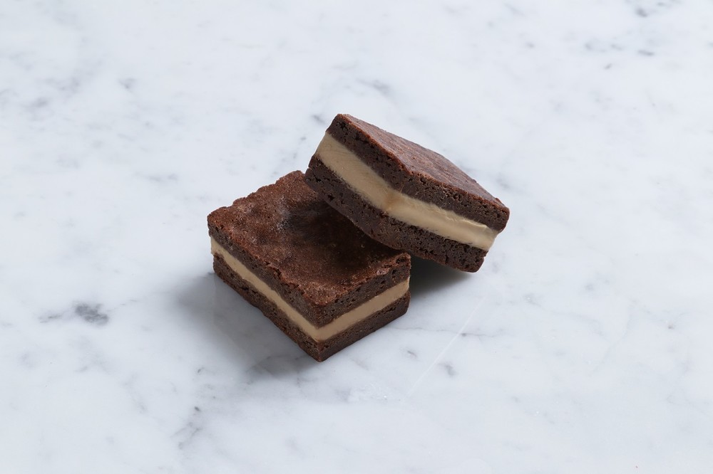 「ブラウニーサンド」カフェオレ