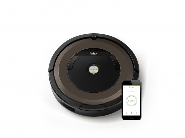 Wi-Fi対応、外出先からスマホで掃除開始！　アイロボット「ルンバ890＆690」