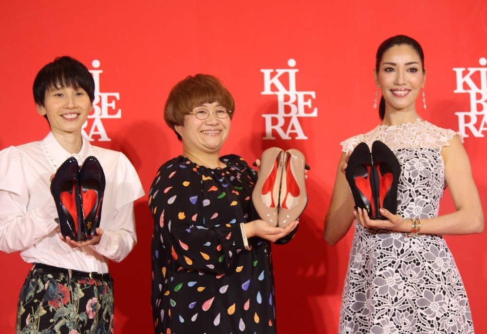 春菜さん、はるかさん、アンミカさんのスリーショット