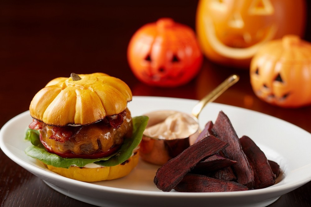 10月からの「パンプキンバーガー」