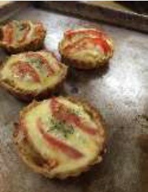 「カレーパン博覧会」限定の「チキンカレーパイ」