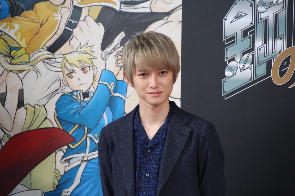 冷静沈着で話す本郷さん