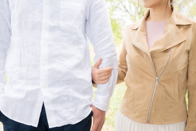 どこからが浮気？　相手が自分以外に対して行う許せない行動第1位は...