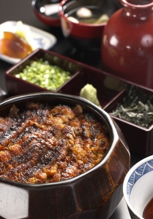 秘伝の味を東京で　ホテルニューオータニに「ひつまぶし」の「あつた蓬莱軒」登場