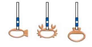 つり革の取っ手は、魚やカニ、貝の形をしている