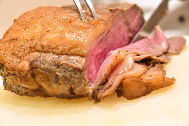 ハラール料理のローストビーフ