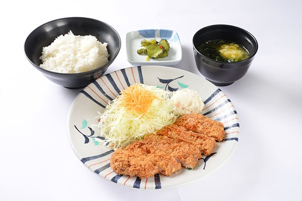 「とんかつ定食」