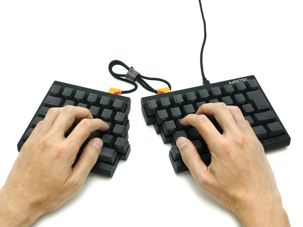 パカッと割れる