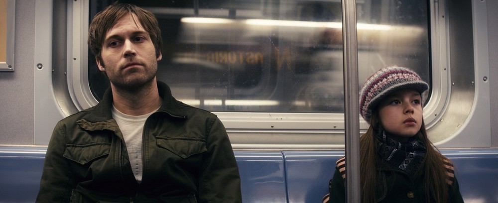 小田急百貨店が「無料の映画館」に　催物場全体がシアターになるぞ！