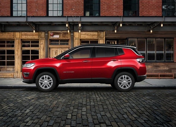 コンパクトSUVの新型車「Jeep Compass」　人生のコンパスとなるSUV