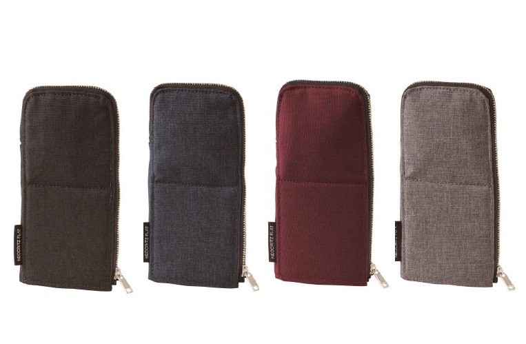 ペンスタンドにもなるペンケース　落ち着いたデザインの「ネオクリッツフラットBiz」