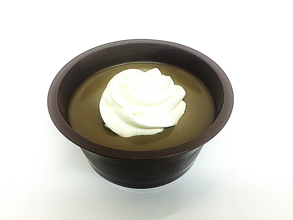 「ケンズカフェ東京」監修　ほうじ茶風味のクレームショコラ、ファミマに登場