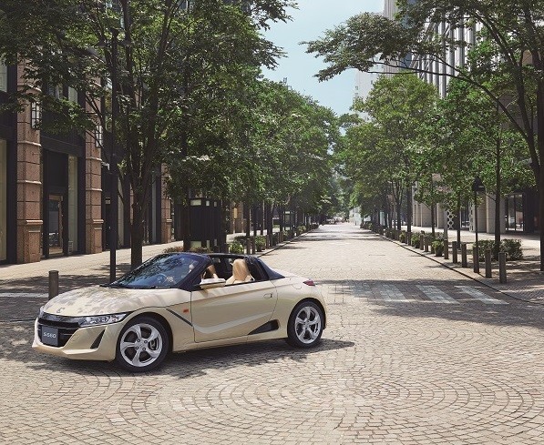 木漏れ日のように暖かく上質でシックな1台
