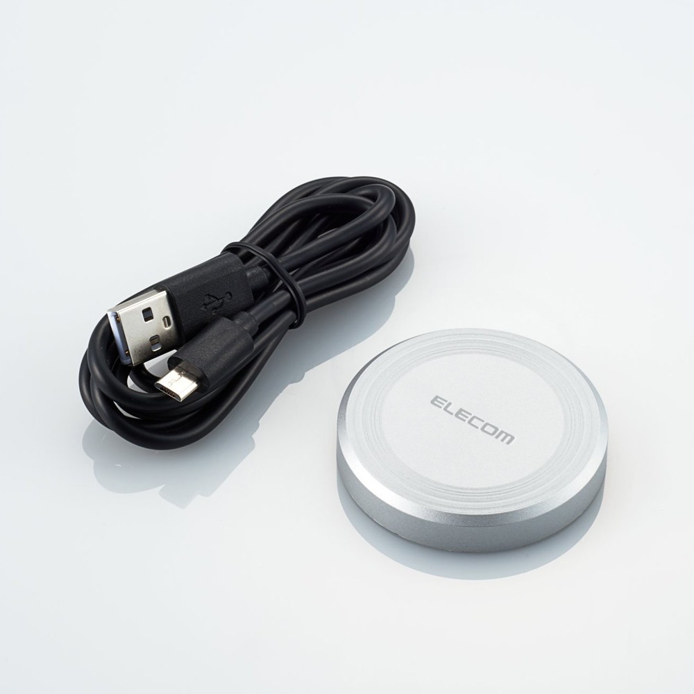 iPhone X／8やGalaxy S8で使える「Qi」規格準拠のワイヤレス充電器