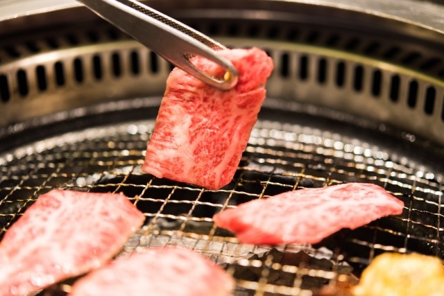 わかるわ～「焼肉で空気読めてない奴」あるある　人数分葉っぱ頼む奴、ホルモン炎上させる奴