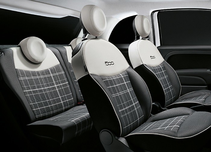 エクステリアをきらびやかに仕上げた限定車登場！
