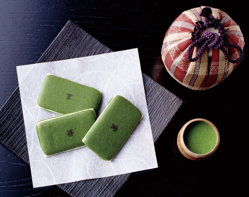これぞ京都クオリティ！　匠の技で世界をとりこにするお濃茶ラングドシャ「茶の菓」
