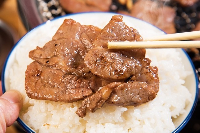 ランチで思う存分に肉オン・ザ・ライス　肉の横丁ならではのコスパに驚愕