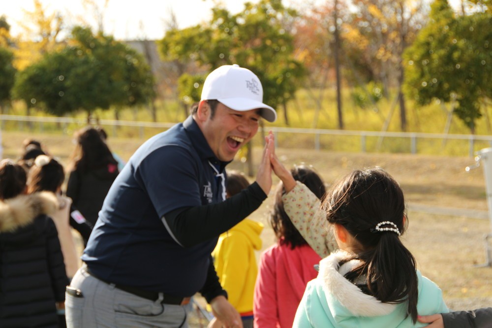 ハイタッチなどのコミュニケーションが頻繁にとられた