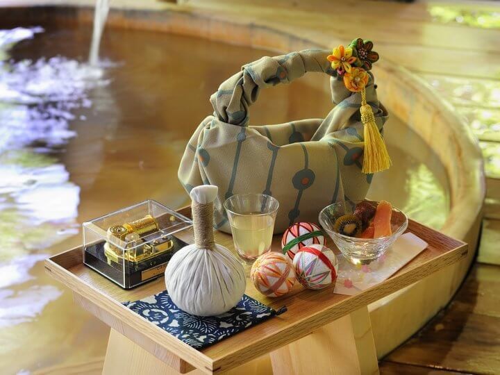 包みを開けるのも一つの楽しみ