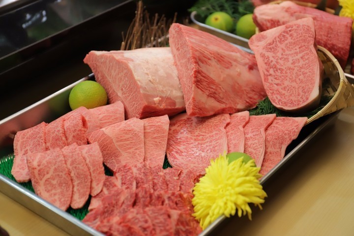 幻の黒毛和牛「天草黒牛」が2時間食べ放題！　3日間限定なのでお早めに