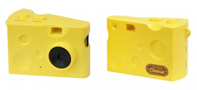 チーズみたいな手の平サイズ、水彩画や油絵のような風合いの写り...トイデジカメ「DSC Pieni Cheese」