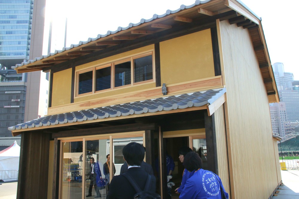 学生が建てた「未来の家」がズラリ！　大阪で「エネマネハウス2017」開催中