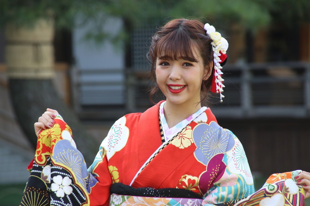 藤田ニコルさん