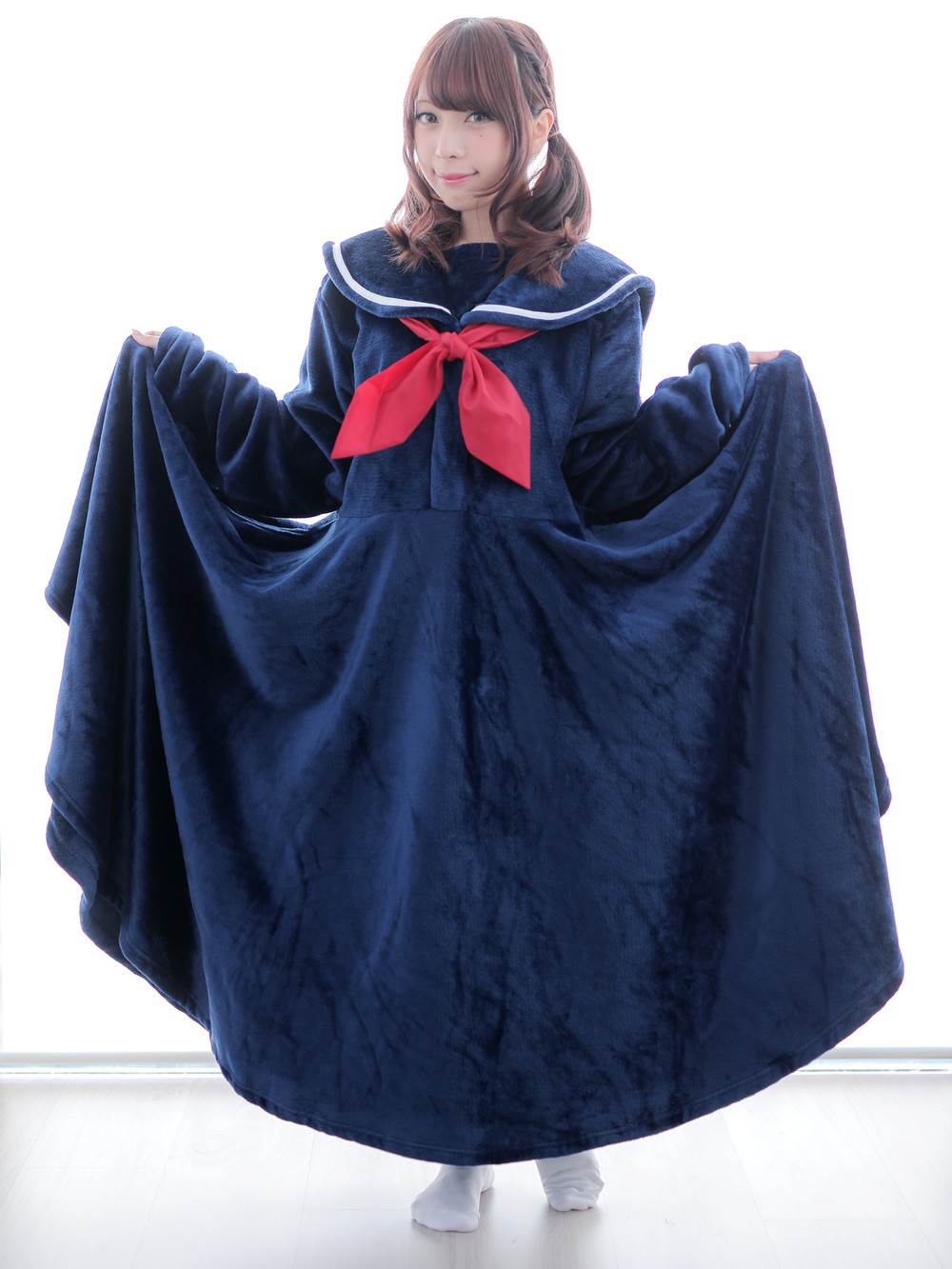 「着る毛布セーラー服2018」
