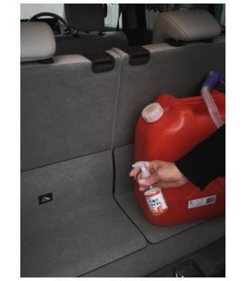 車内にこぼしてしまった灯油のニオイ解消に！
