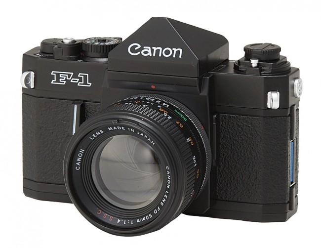 一眼レフカメラ「F-1（初期型）」のミニチュアUSBメモリー　キヤノン製品公式ファングッズ