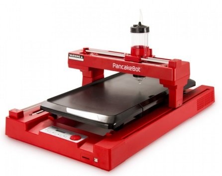 現在、赤のみ販売中