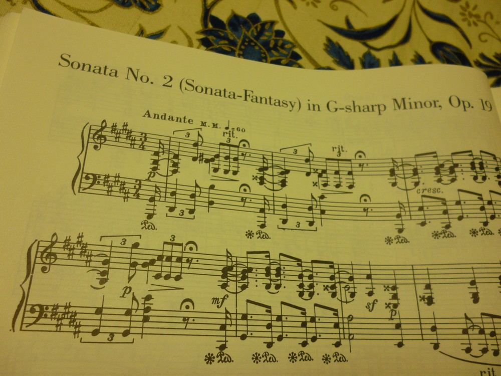 別名、幻想のソナタ　エレガントで官能的なスクリャービン「ピアノソナタ　第2番」