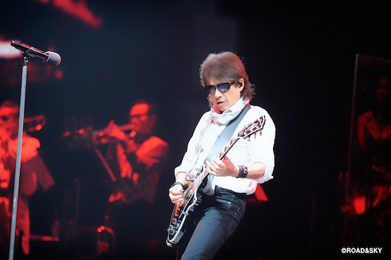 浜田省吾、映画「旅するソングライター」<br/>     コンサートよりコンサートらしい