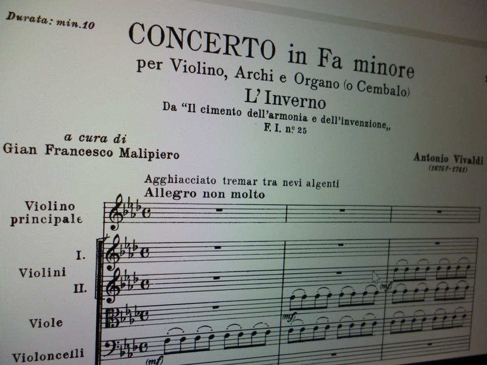 四季、とは書いていないが、冬、とは書いてある楽譜の出だし