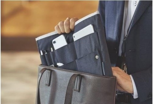 使いやすく仕事はかどる！　バッグインバッグ「Bizrack up」　風合いある素材