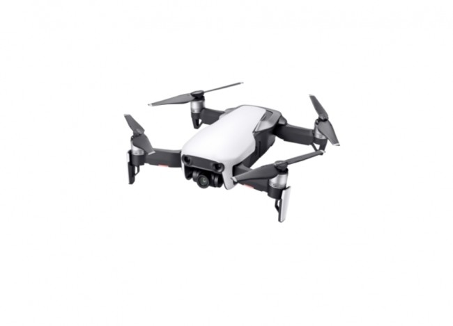 折りたためばスマホ並みのコンパクトさ　4K動画撮影できるドローン「MAVIC AIR」