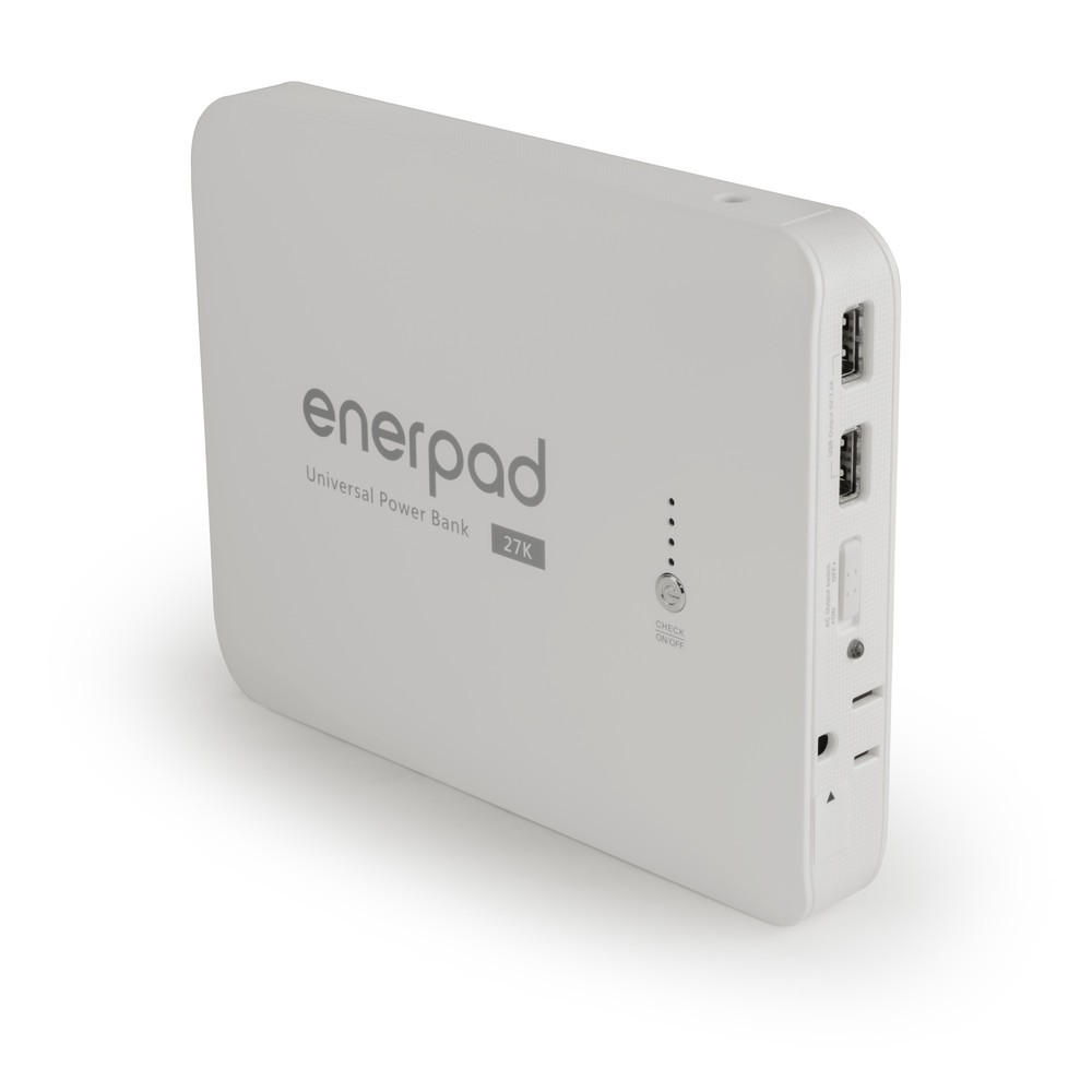 USB×2とACコンセント×1　給電できるモバイルバッテリー