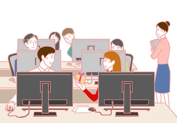 職場での義理チョコまだ続けるの？　2つの調査に見る女性の本音