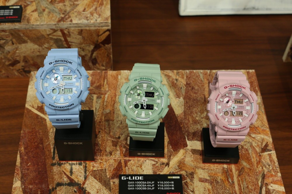 「G-LIDE」のアナログによる視認性にこだわったサマーモデル「GAX-100CSA/CSB」（18年5月発売）。サーフボードに見られるカラーリングからインスパイアを受けた色合いで、くすみがかったブルー、ピンク、グリーンの3色をラインアップ