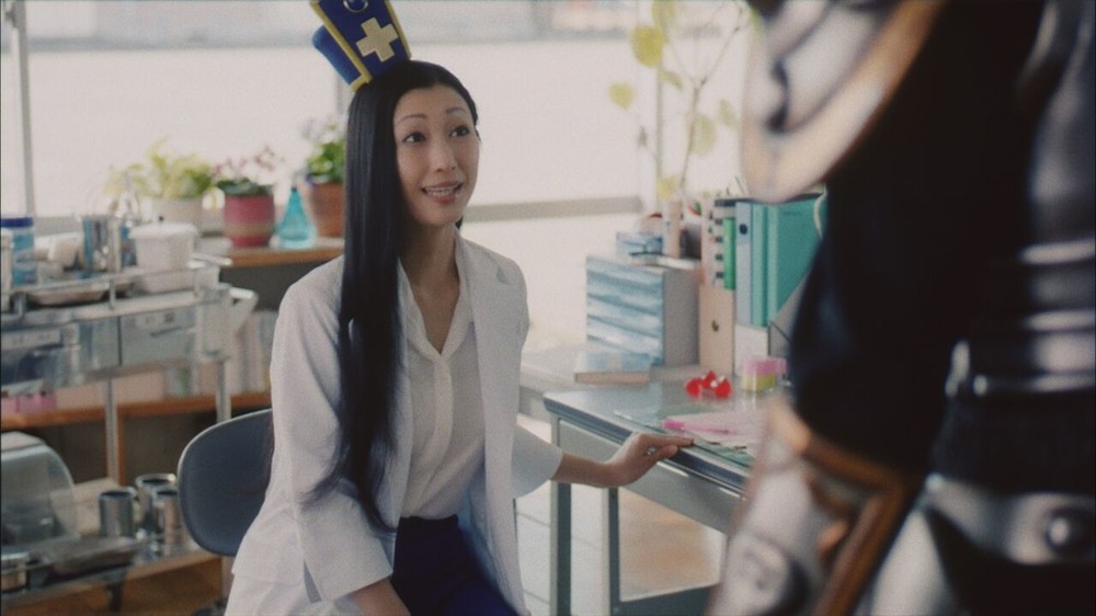 壇蜜さんの美しすぎる白衣姿