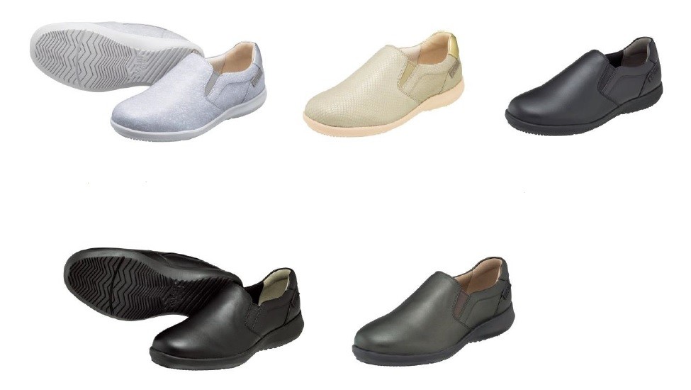 スリッポンタイプの快適ウォーキングシューズ　ヨネックス