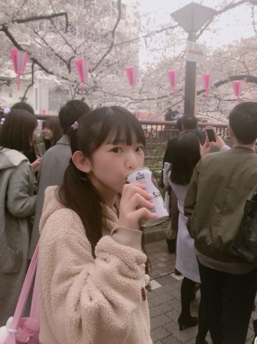 アイドル長澤茉里奈の飲酒写真に騒然　ツイッターに堂々公開して大丈夫か